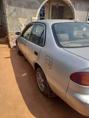 A picture of Toyota Corolla 2000