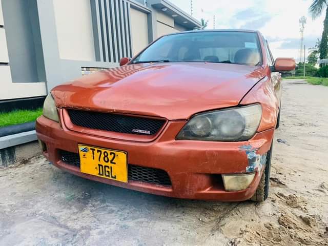used toyota altezza