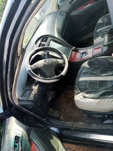 A picture of Distress sale 08 Lexus es350 with good Engine and Gear