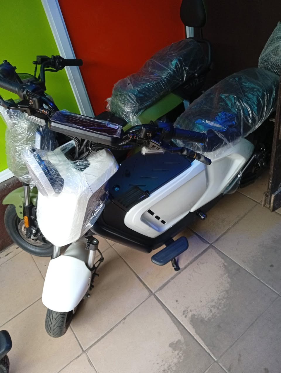 A picture of ELECTRIC BIKE