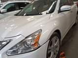 A picture of 2013 Nissan Altima Sedan Limited