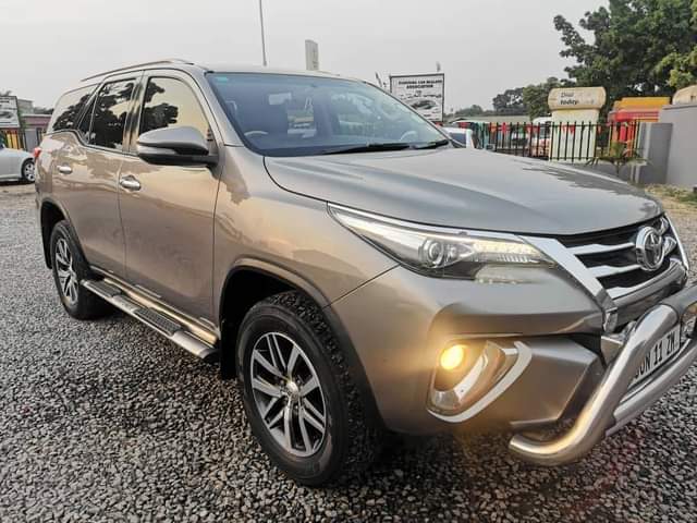 used toyota fortuner