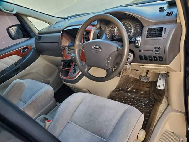 A picture of Toyota alphad