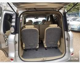 A picture of Toyota Sienta 2006 for sale Tell 0709350559 0775109288 Price 18.5m