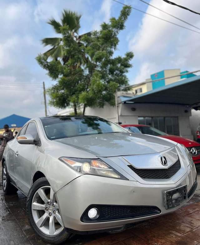 A picture of The car is clean