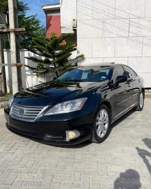 A picture of Lexus ES350 FOR SALE 2010 model Foreign used toks Full