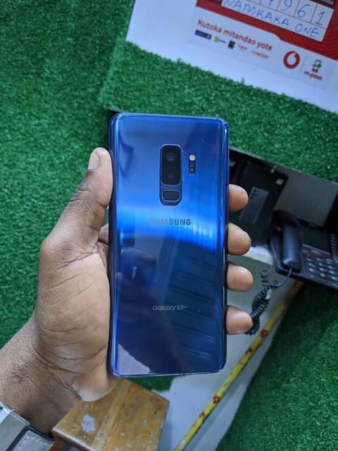 A picture of Samsung s9 gb 64