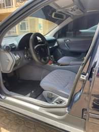 A picture of Neatly used 4 cylinder Mercedes Benz c200 04 model Location