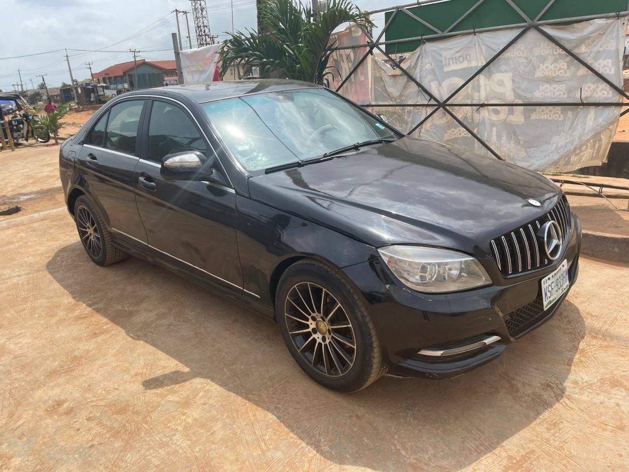 A picture of Mercedes Benz C350 2008 Model.