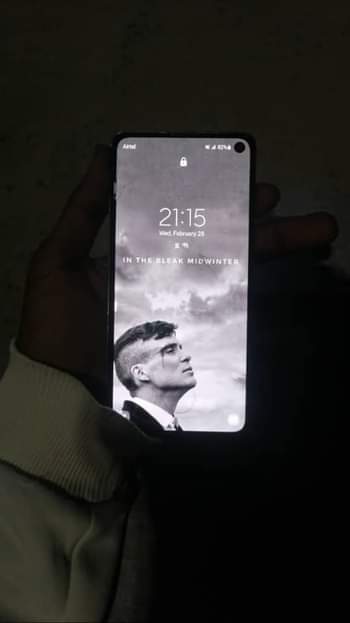 A picture of SAMSUNG S10