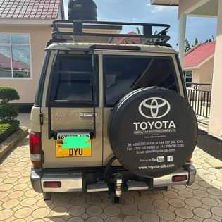 A picture of TOYOTA LANDA CRUISER