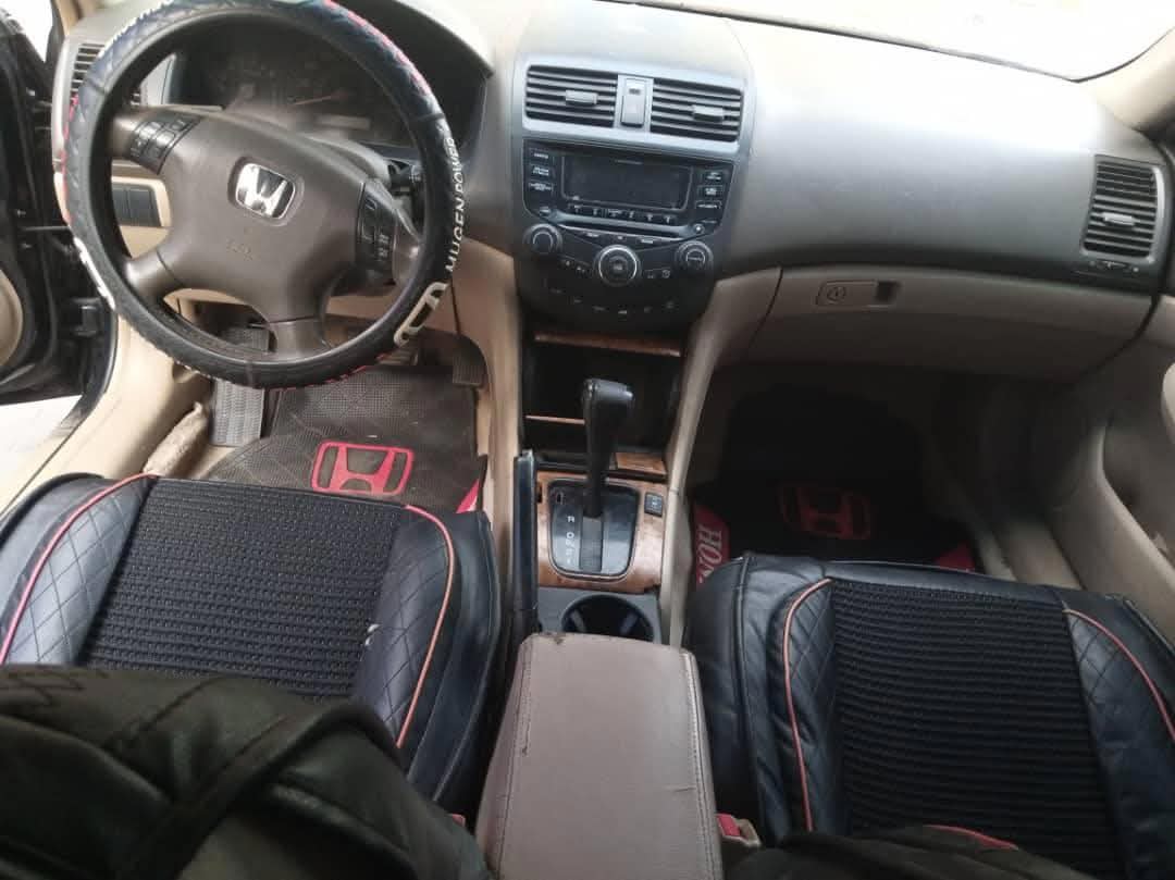 A picture of 2004 Honda accord