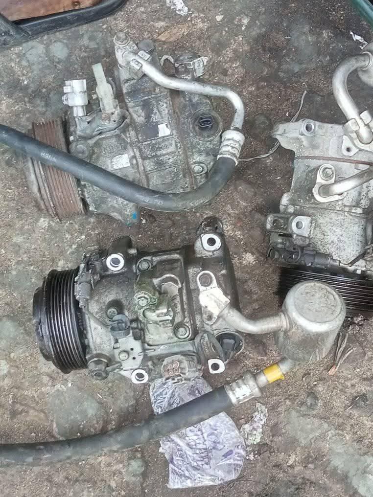 A picture of AC compressor for Lexus ES350