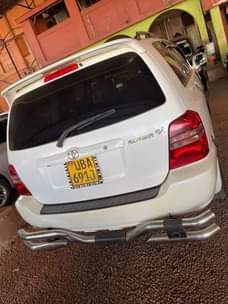 A picture of TOYOTA KLUGER 16M 256708855475