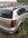 A picture of Neatly Used Pointiac Vibe 2004 Model Engine Gear very perfect