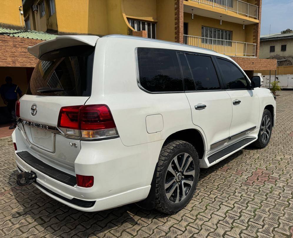 A picture of Toyota landcuriser unregistered 2020 urgent sale 68m Lagos state
