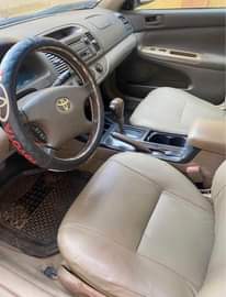 A picture of Toyota Camry 04