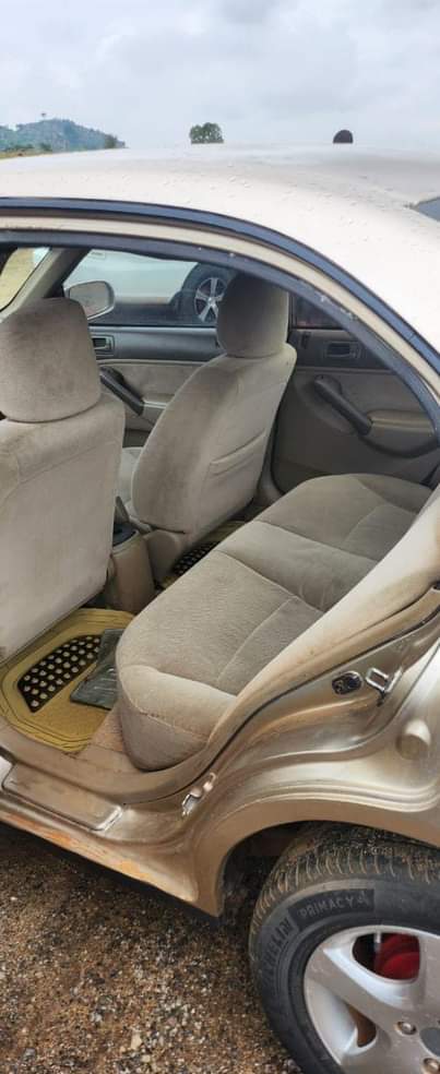 A picture of 2002 HONDA CIVIC