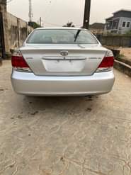 A picture of 2004 Toyota Camry v4 engine Top engine tapping Ac working