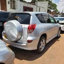 A picture of RAV4 2007 36M