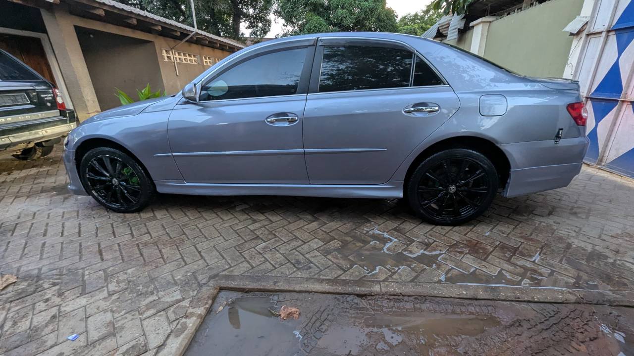 A picture of TOYOTA MARK X