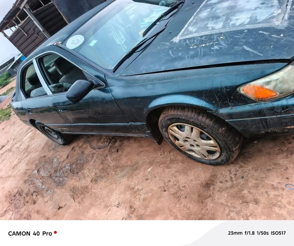 A picture of 1999 Toyota Camry