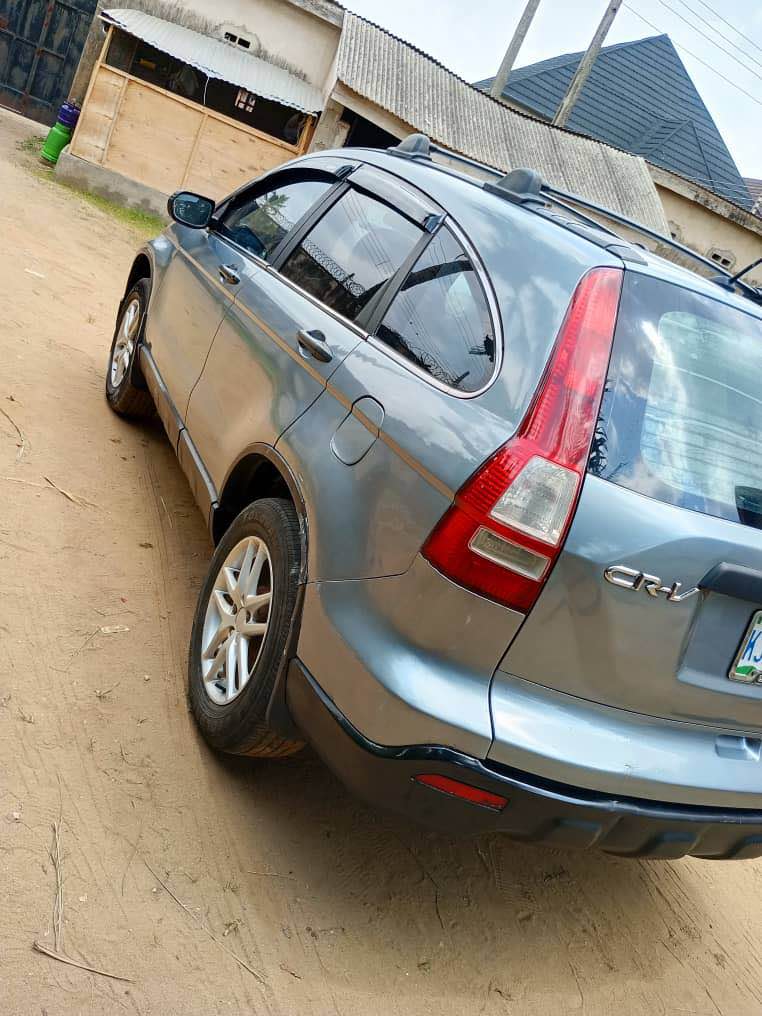 A picture of Clean HONDA CR V 2008 model