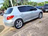 A picture of 2004 PEUGEOT 307 automatic gear