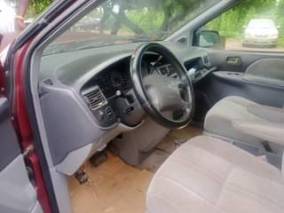 A picture of Sienna 2000