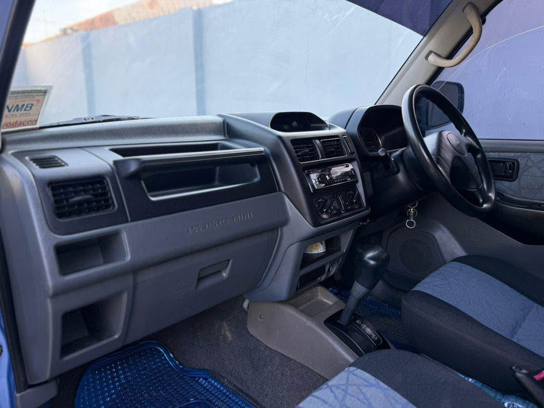 A picture of PAJERO MIN