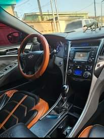 A picture of Hyundai sonata 2013