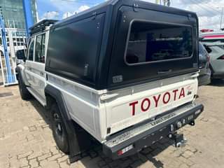 A picture of  LANDCRUISER_PICKUP_0620356906