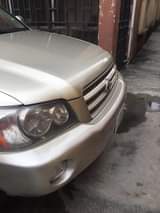 A picture of 2003 2004 Toyota Highlander 2 Rows