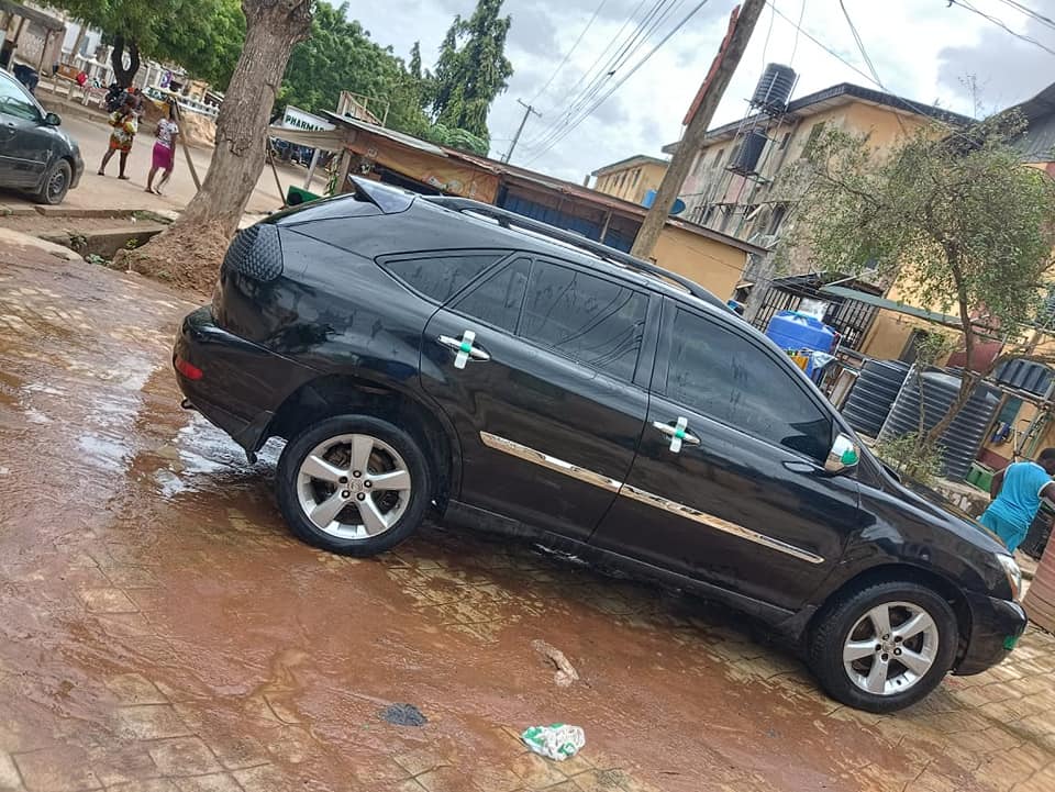 A picture of Rx330 Lexus