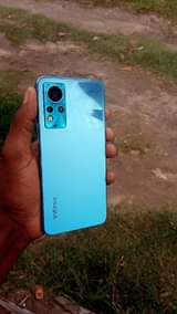 A picture of Infinix note 11