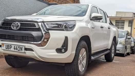 used toyota hilux