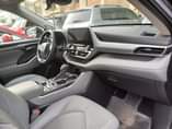 A picture of TOYOTA HIGHLANDER 2021 MODEL FOREIGN USED