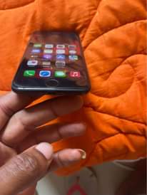 A picture of iPhones 7 32 gb uk used 85 battery health