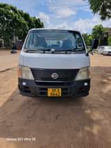 used nissan caravan