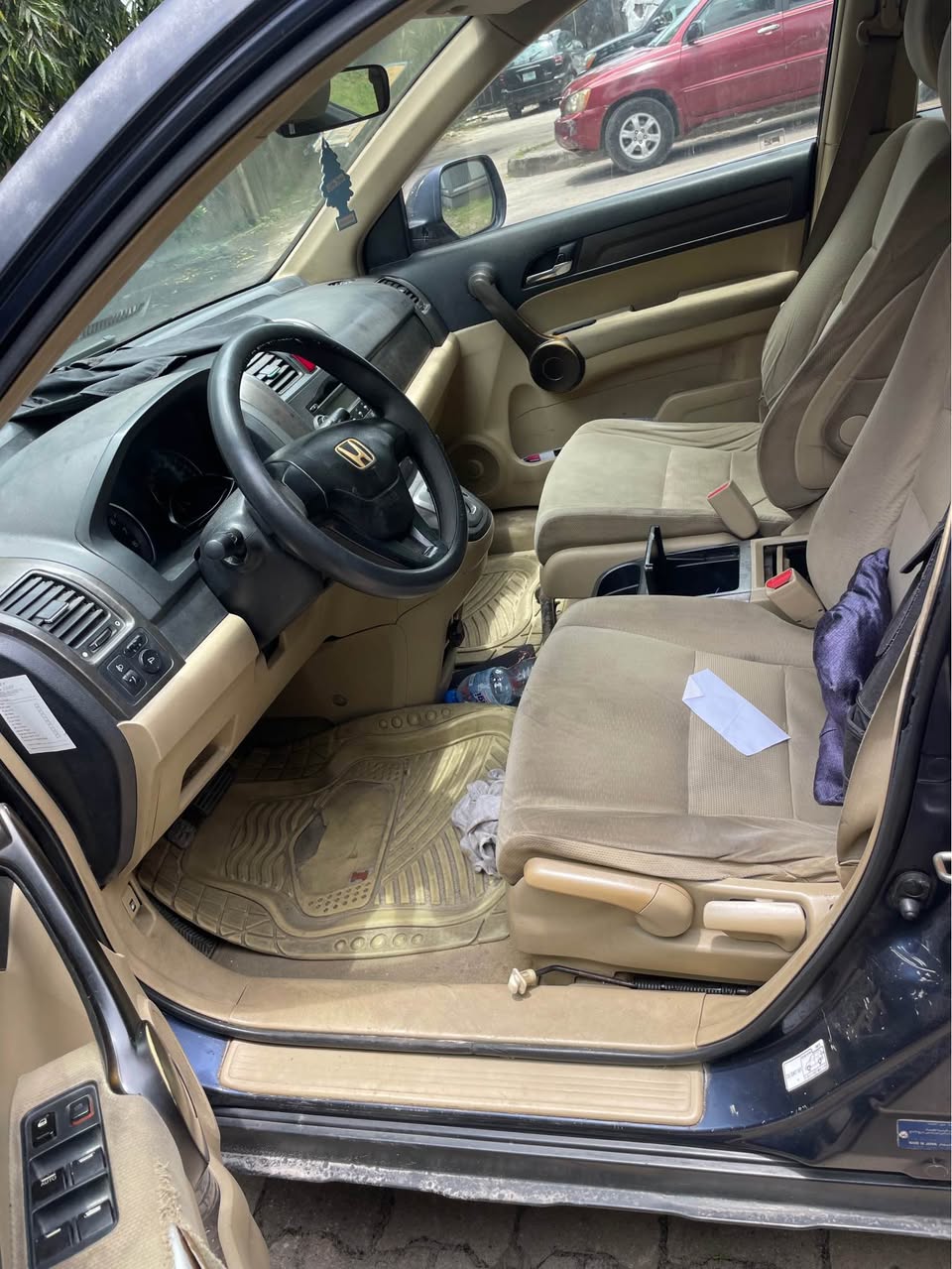 A picture of Honda CRV 209