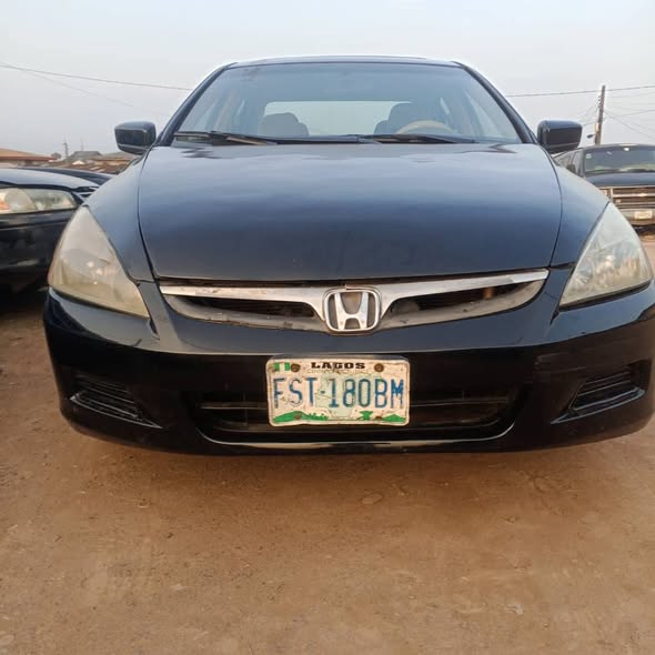 A picture of Neatly used 07 Honda Accord for sale