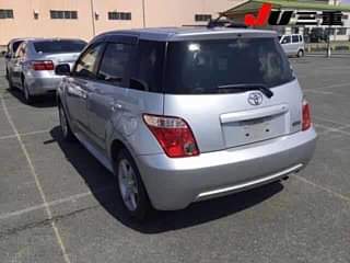 A picture of 2006 TOYOTA IST