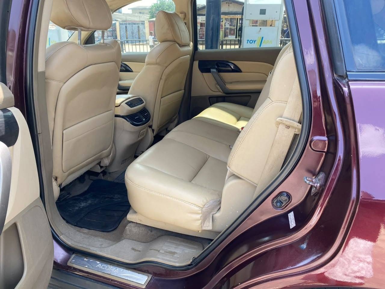 A picture of Distress sale Found this Yesterday Registered Acura Mdx 2008 Model