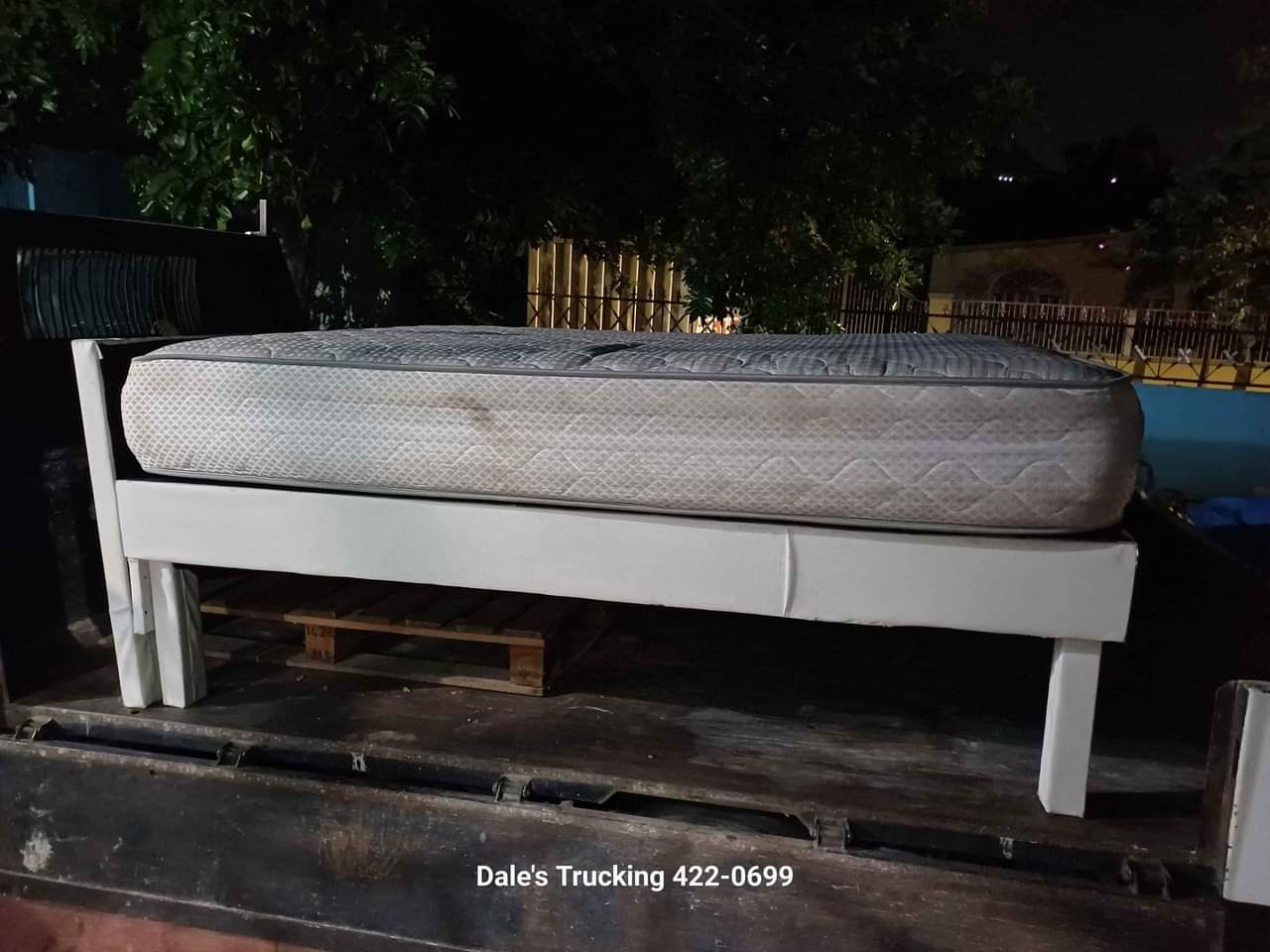 queen size bed