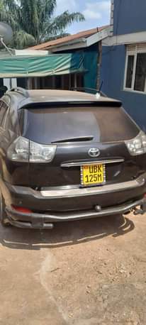 A picture of Toyota harrier 2.4cc 30m