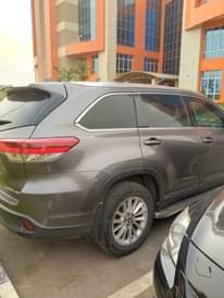 A picture of Toyota Highlander 2019 V6 Engine nothing to fix and everything