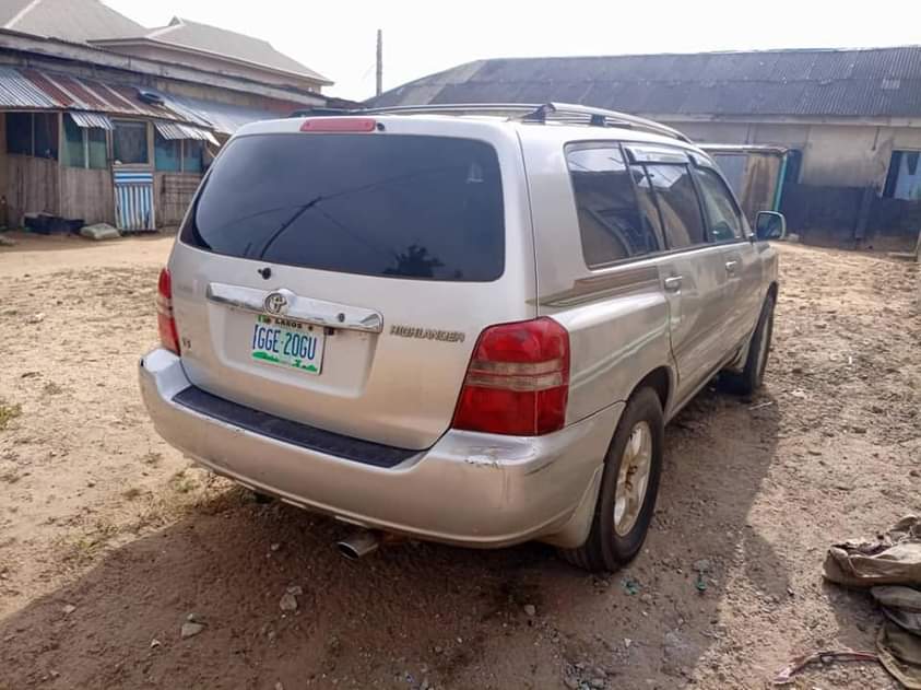 A picture of Highlander 2003 4 midel