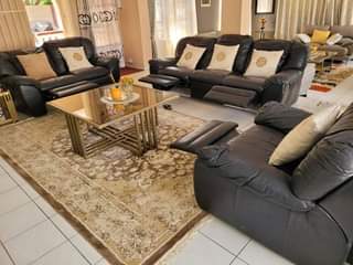 classifieds/furniture sofas