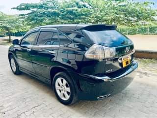 A picture of TOYOTA HARRIER NAUZA