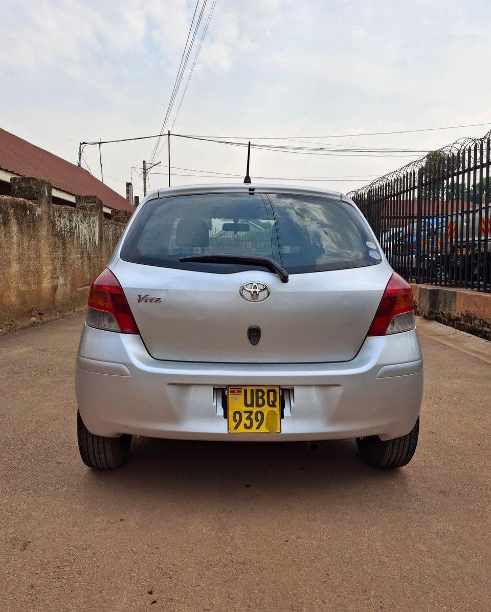 A picture of Vitz 1 5cc 21 5m 0759700430